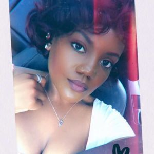 Meet your Posher, Elexus